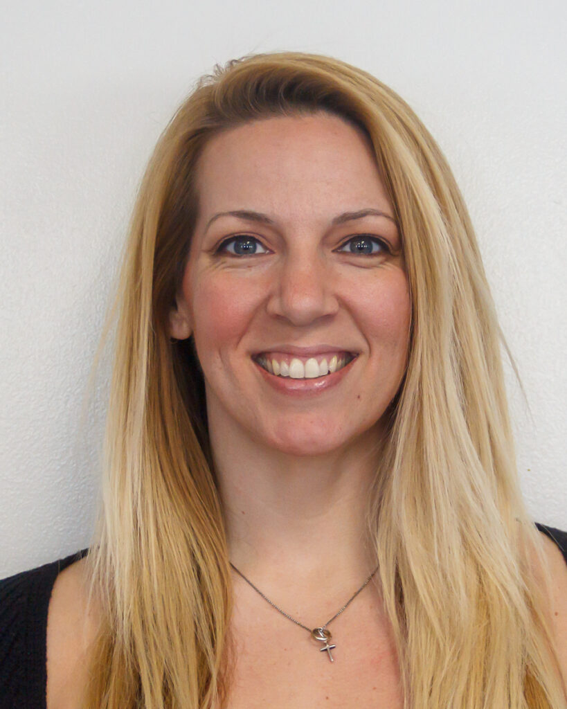 Elle Rothan, Member-at-Large